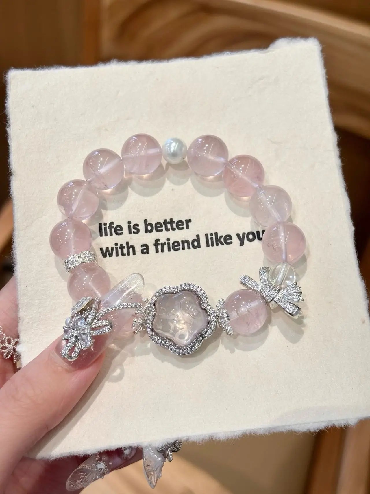 Hand-arranged crystal beads, the finished product effect of a customized item.